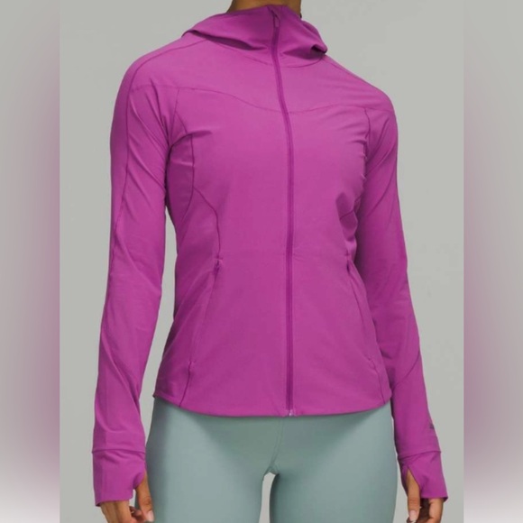 EUC Lululemon Mist Over Windbreaker Sz 4 - Picture 1 of 16
